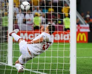 Арбитр матча Англия-Украина признался в ошибке