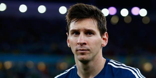 Messi Poluchil Zolotoj Myach Na Chm 2014