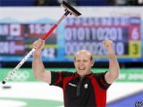 Канадцы стали олимпийскими чемпионами в керлинге