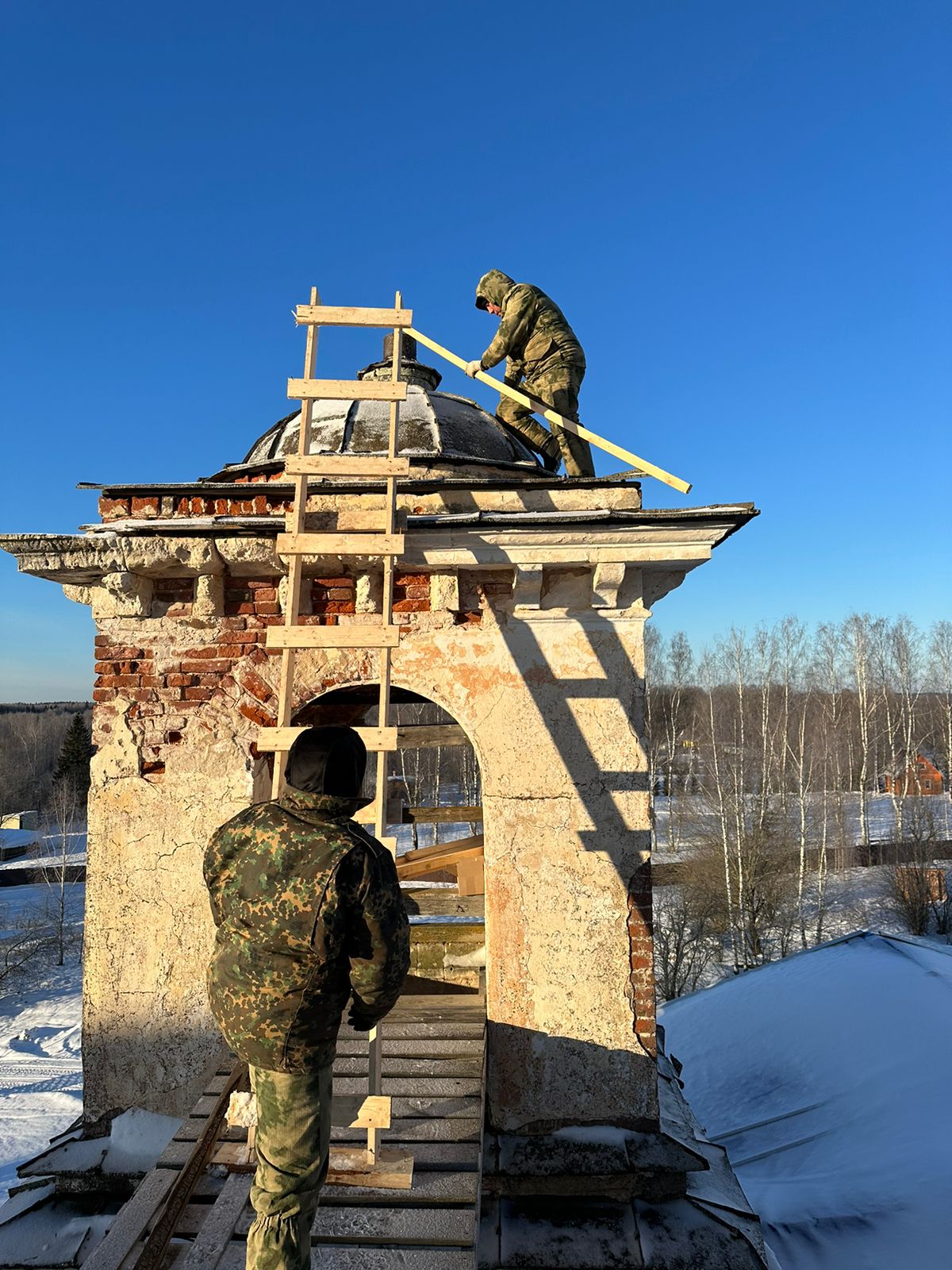 Фонд «Белый Ирис» сохранил два объекта культурного наследия под Тверью