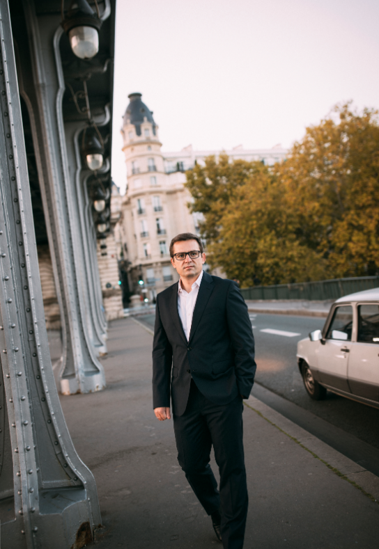 Почему компаниям нужно не сокращать расходы, а лечить бизнес-модель