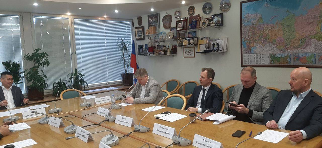 Руководитель ОВЛ-Энерго участвует в формировании транспортной политики
