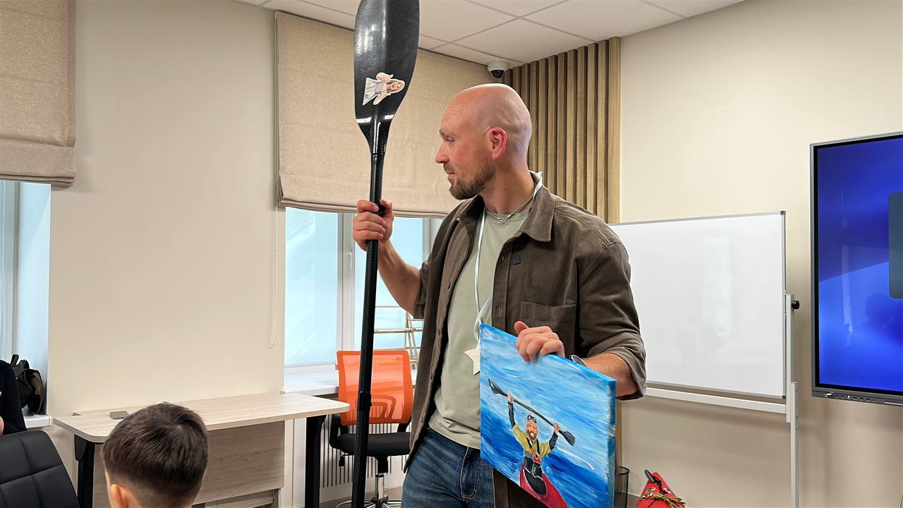 Подопечные фонда «Мархамат» встретились с Олегом Чегодаевым