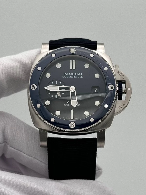 Panerai Submersible QuarantaQuattro eSteel Blu Profondo