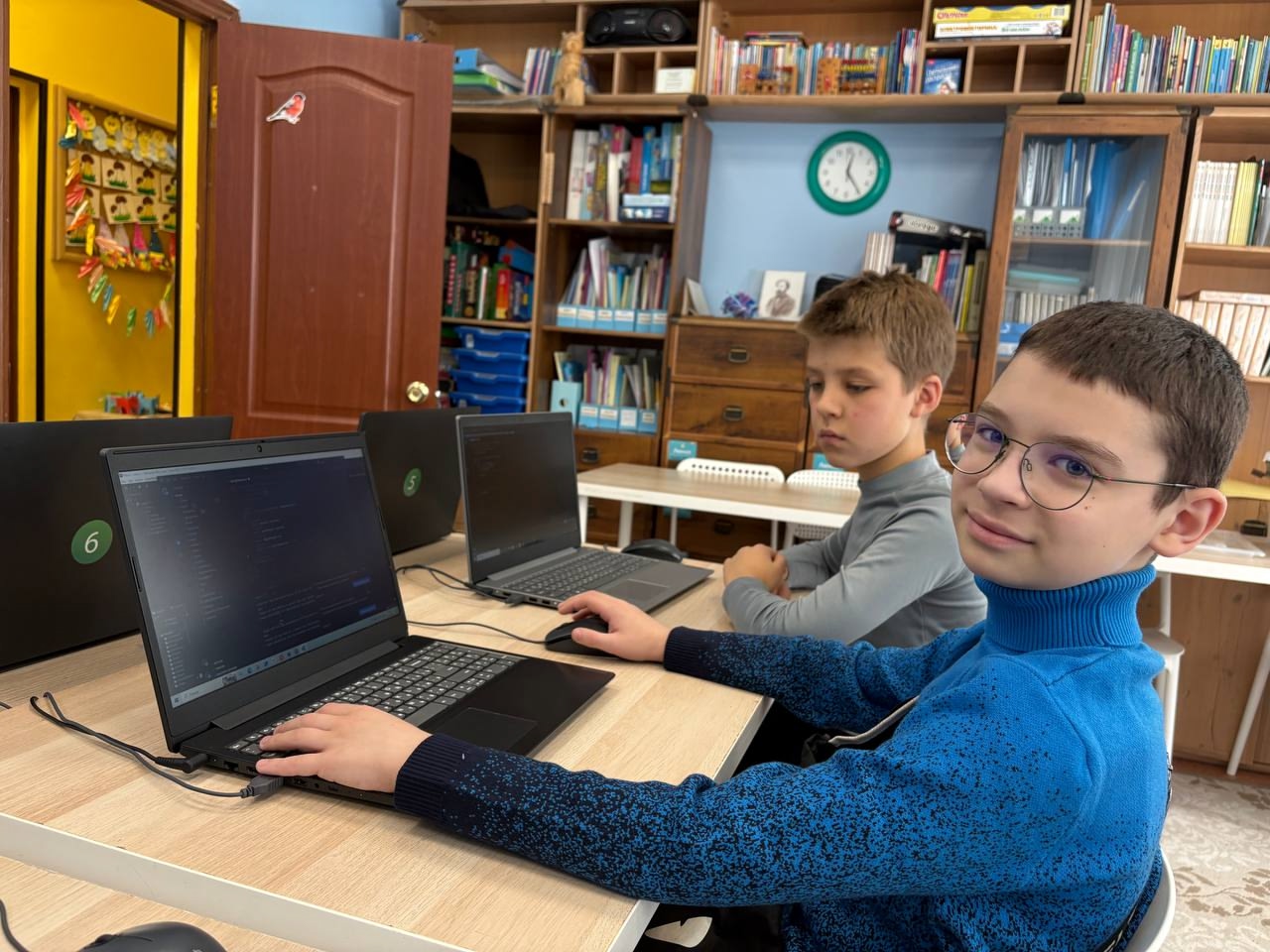 Обучение нейросетям для детей: за и против