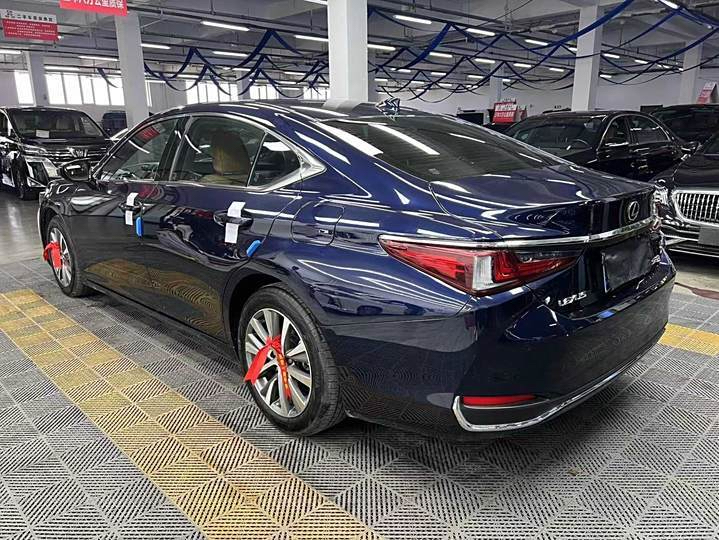 Импорт автомобилей Lexus из Китая и Южной Кореи: возможности, риски