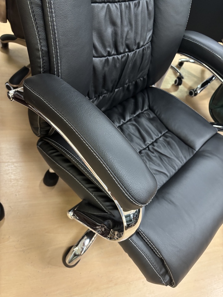 Как выбрать кресло руководителя так, чтобы потом не пожалеть