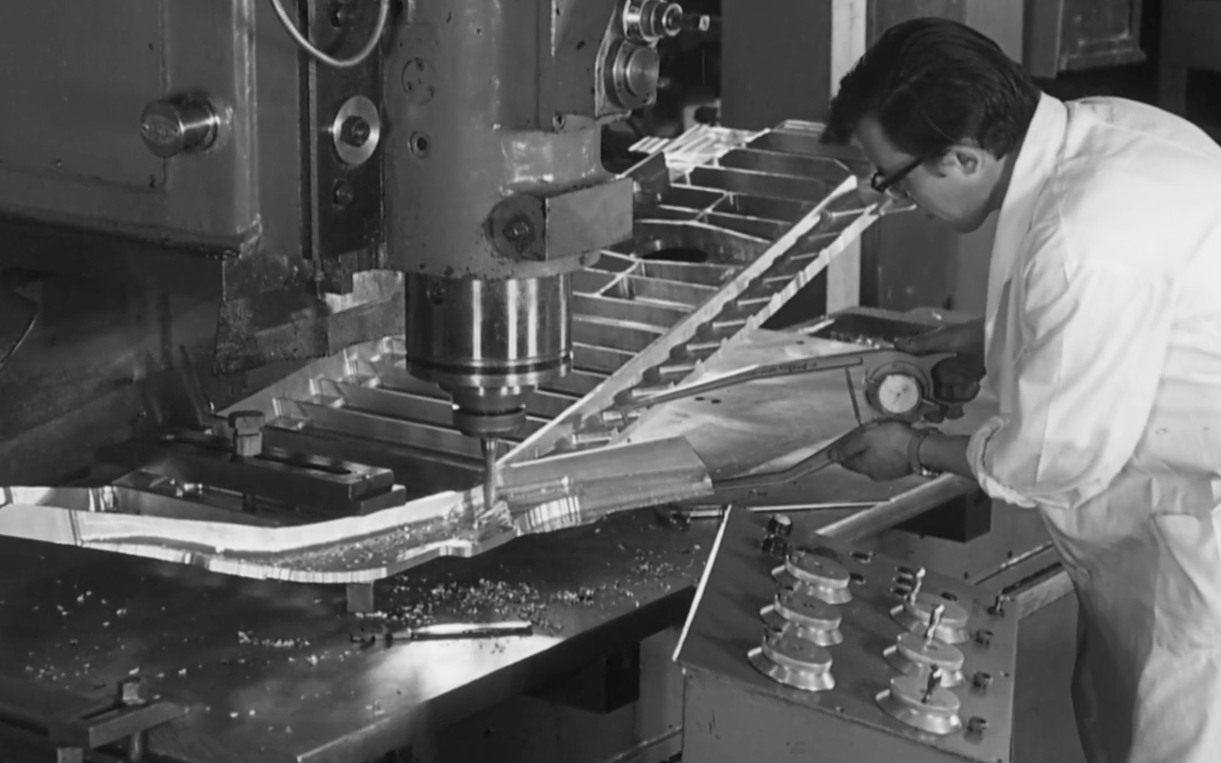 Как снимали 10-минутный фильм о 100-летней истории «Туполева» для юбилея