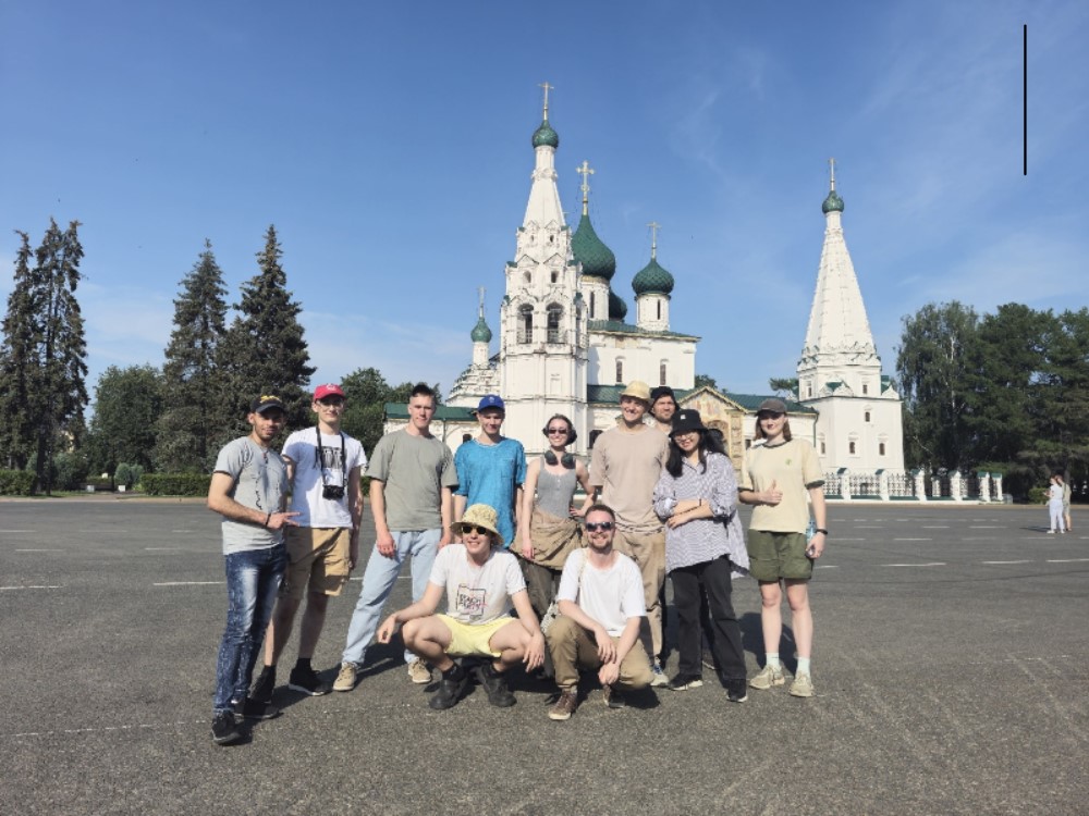 Фонд «Белый Ирис» дал старт волонтерскому лагерю по сохранению наследия