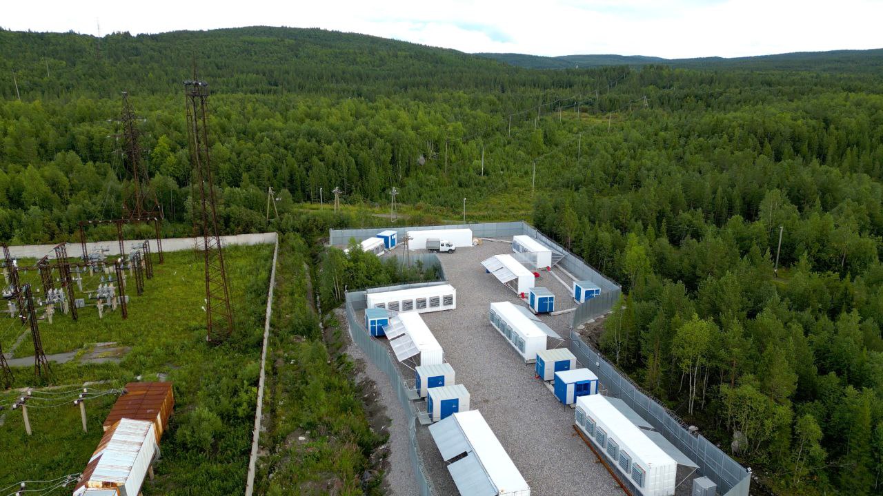 Как зарабатывает промышленный майнинг в России