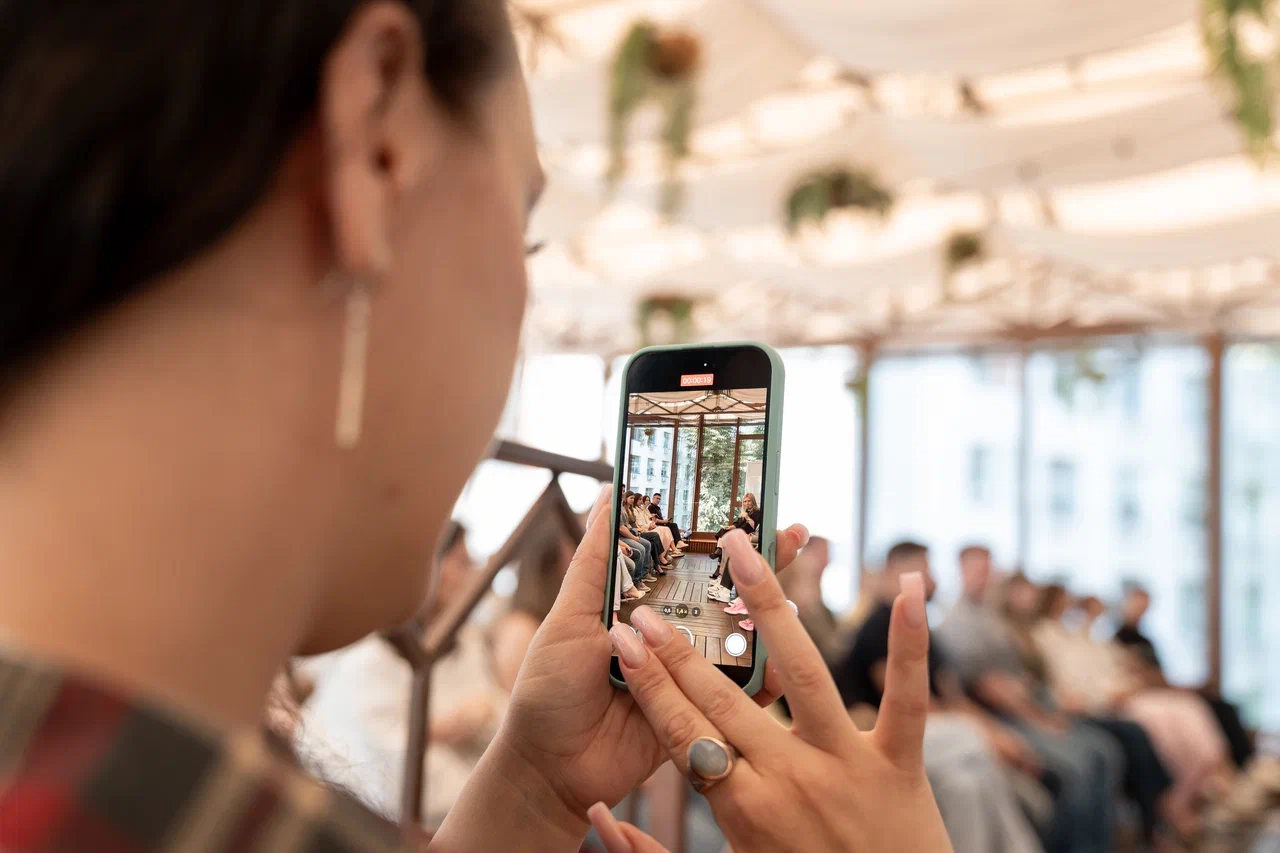 Sidorin Lab получил премию «РУПОР» за серию ивентов Digital Coffee Rave