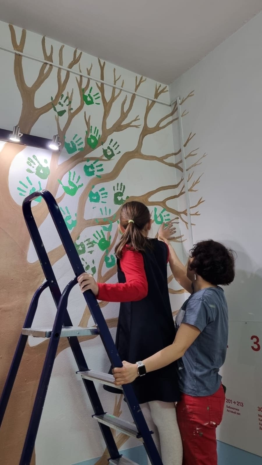 Ту би-Шват: как воспитывать детей, доверяя процессу их роста