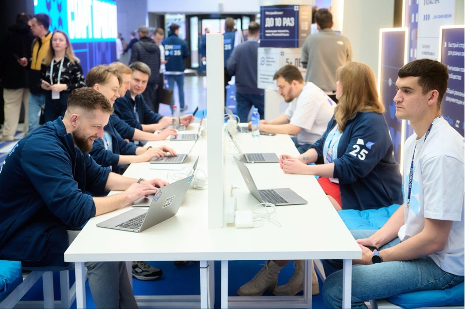 Deckhouse Conf 2025 — первая техническая конференция от команды Deckhouse