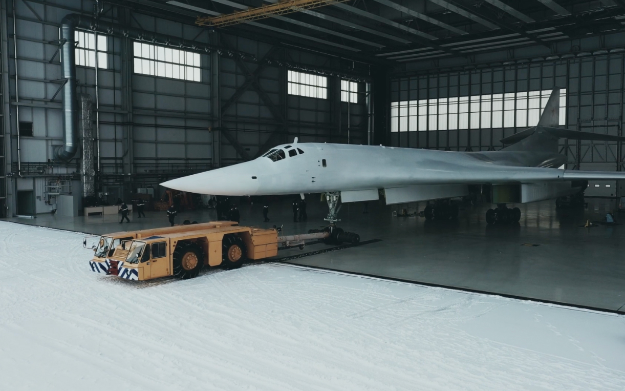 Как снимали 10-минутный фильм о 100-летней истории «Туполева» для юбилея