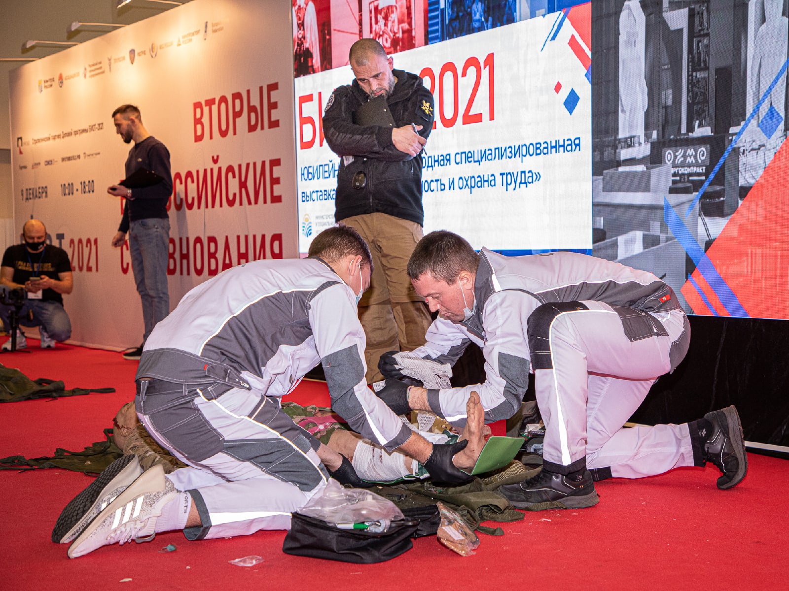 Издан учебник по оказанию первой помощи. Его представят на БИОТ 2025