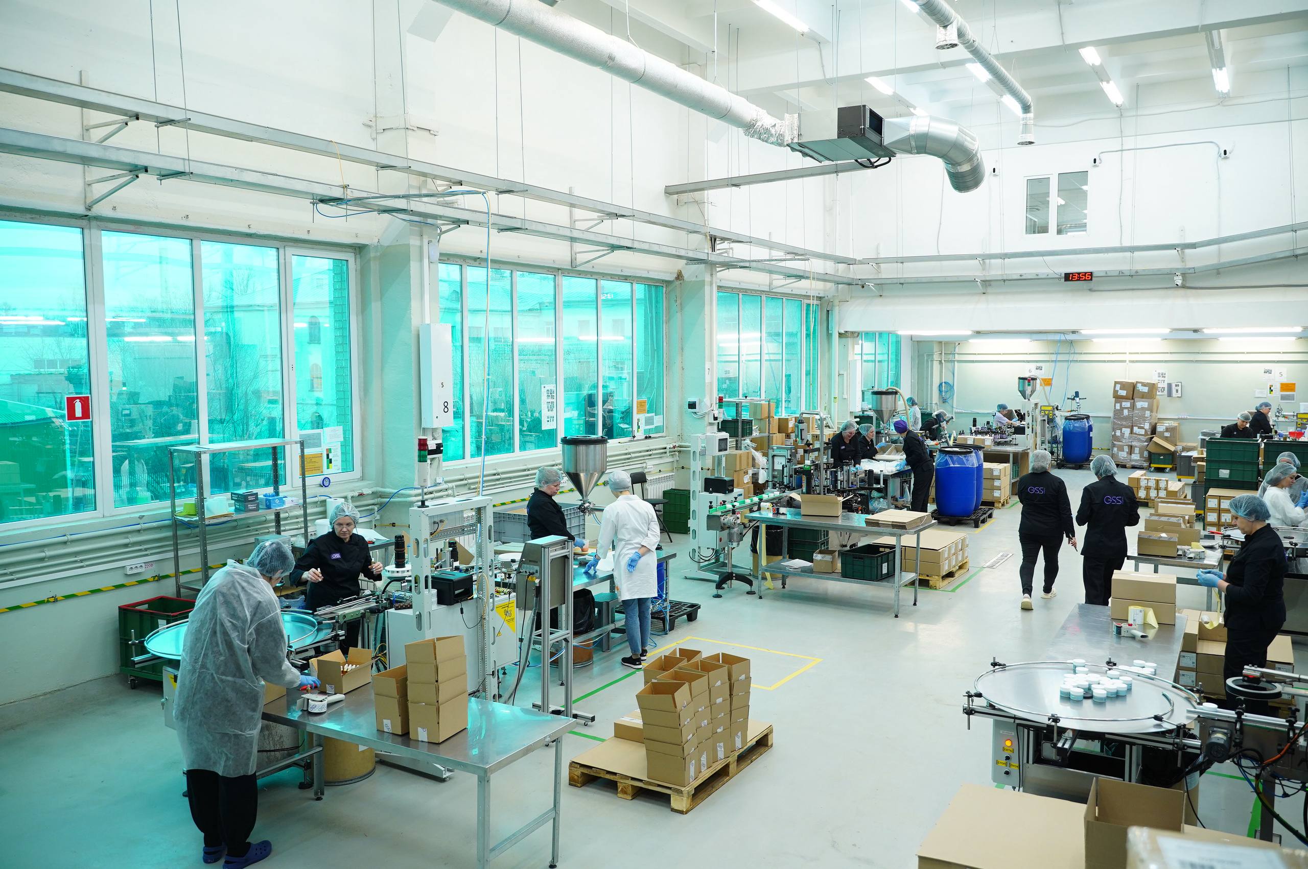 Компания GSS Cosmetics провела экскурсию для делегатов RosUpack