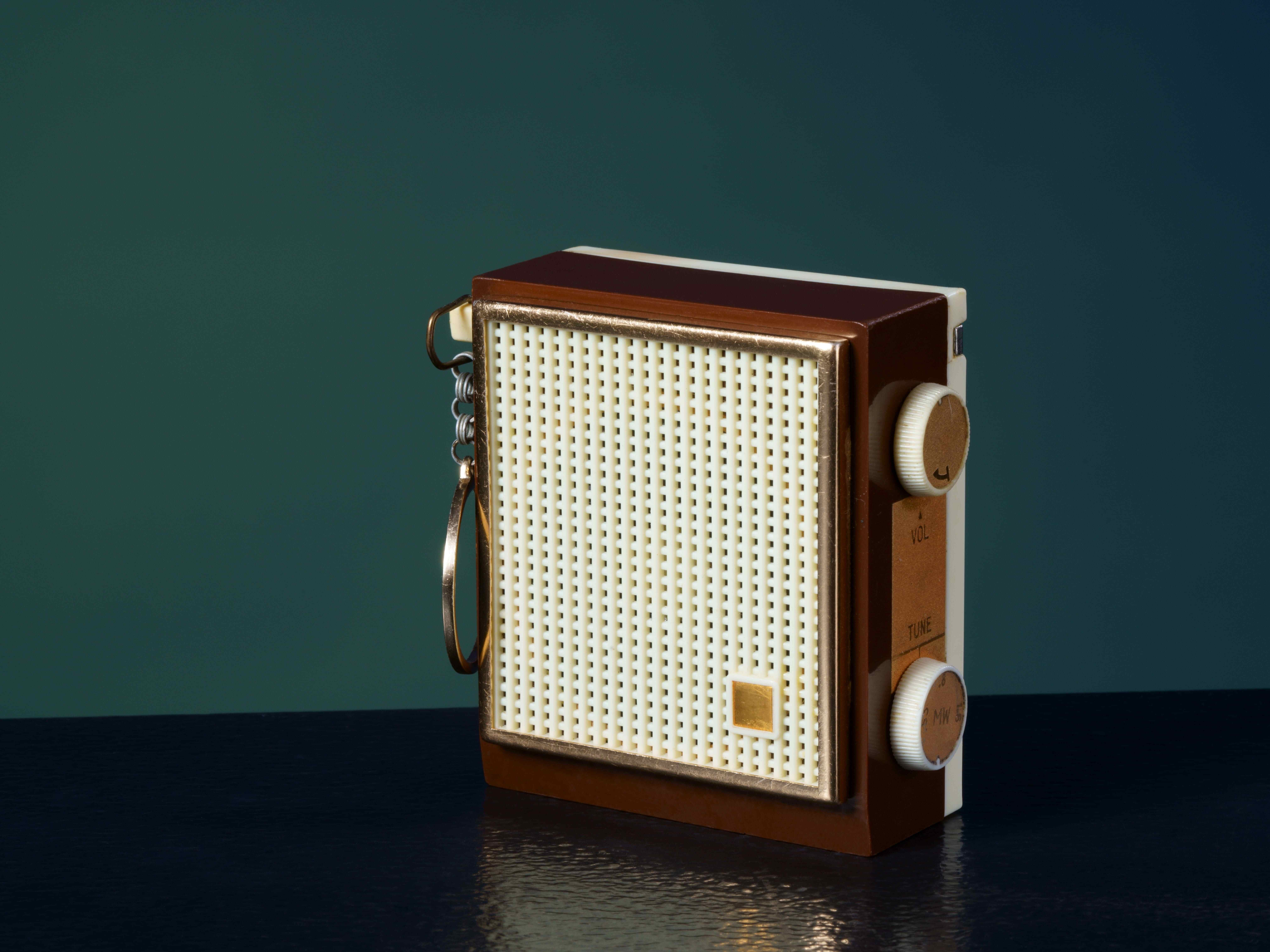 Елена Орлова: как дизайн эпохи Space Age превращается в искусство