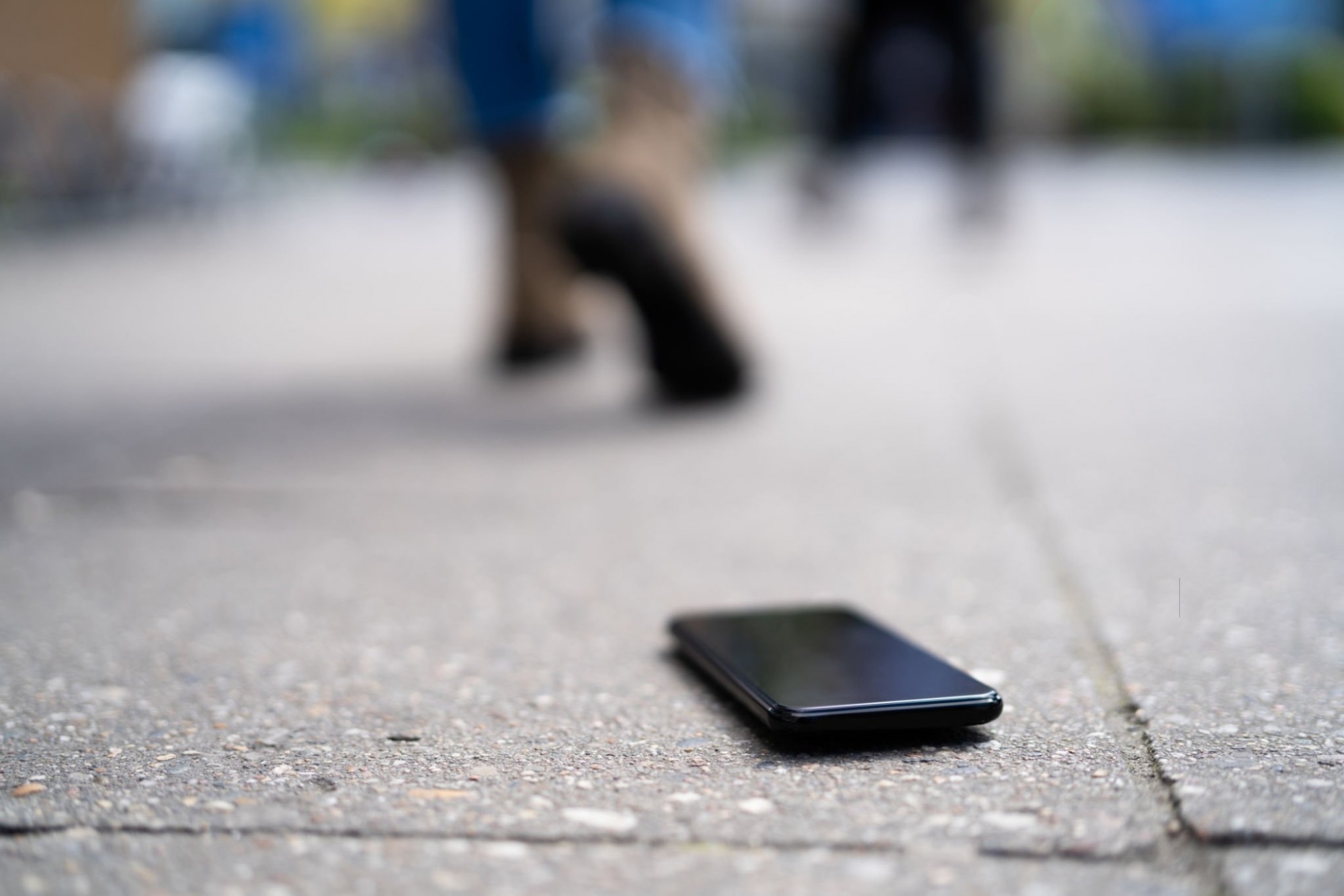 Кража найденного мобильного телефона: как КС разделяет находку и кражу