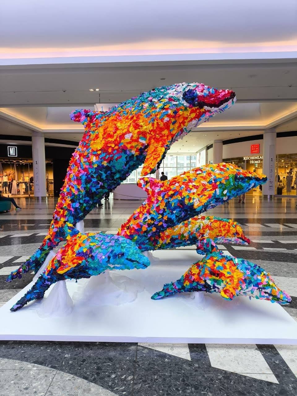 Какие инструменты помогут привести людей в офлайн-магазин