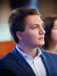 Михаил Петров
