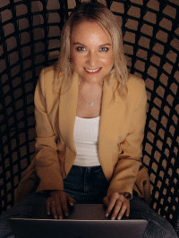 Елена Чуринова