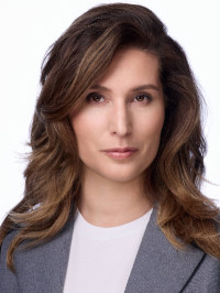 Александра Захарова