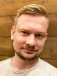 Дмитрий Романов