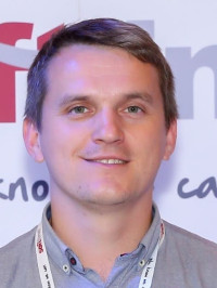 Сергей Азаров