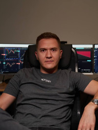 Амир Харисов