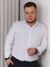 Александр Елизаров