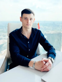 Алексей Литвинов