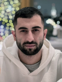 Роман Аванесов