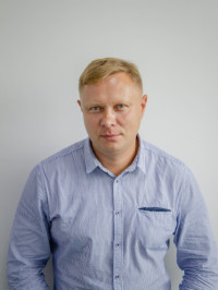 Олег Самсонов