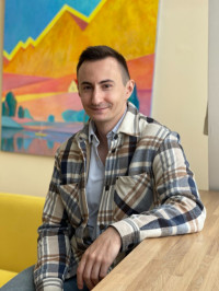 Лев Хурумов