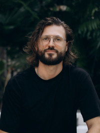 Евгений Шольчев