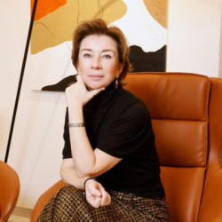 Виктория Рощанинова