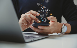 FabricaONE.AI перевела сайт крупного банка на отечественную платформу