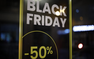 Как бренду увеличить продажи в Черную пятницу через экраны в ТЦ