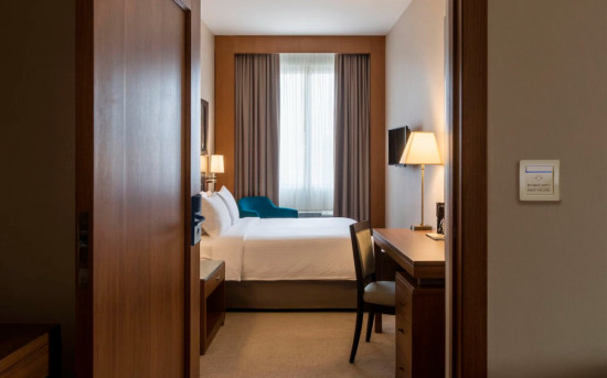 Расходы гостиницы 2025: как вернуть выручку без снижения сервиса