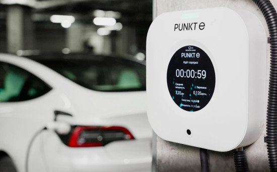 PUNKT E запускает продажи зарядных станций в М.Видео