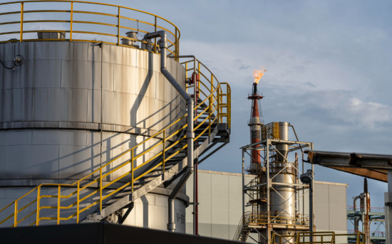 В 2025 году ГК «Кириллица» приобрела два нефтеналивных терминала в ХМАО и Оренбургской области