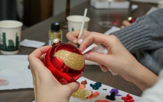 В арт-пространстве BLAR прошел мастер-класс в пользу фонда ОРБИ