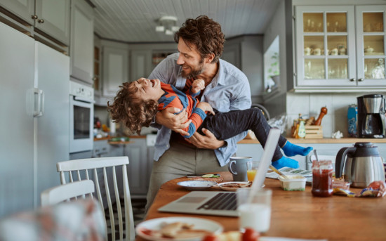 Семейные сценарии: как они влияют на жизнь