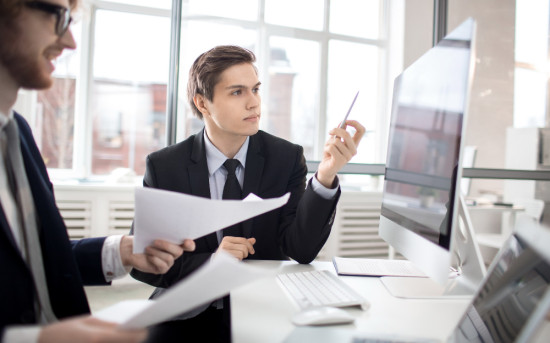 Как управление репутацией влияет на взаимодействие с государством