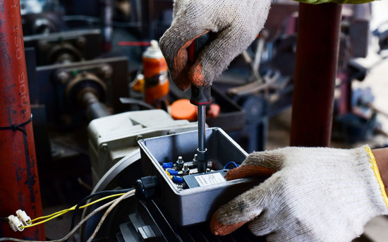 Как избежать сложностей при монтаже и подключении подъемного оборудования