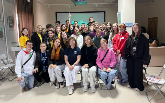 маяк вдохновения, Вдохновители