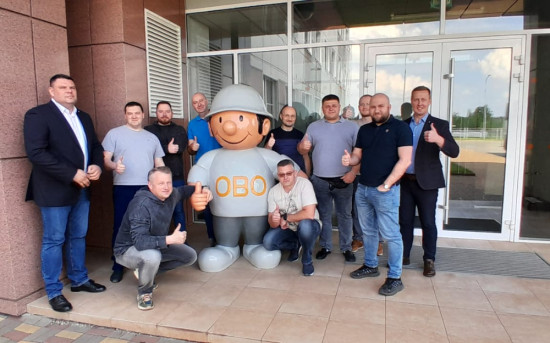 Представители Lindex и партнеры на заводе ОБО Беттерманн