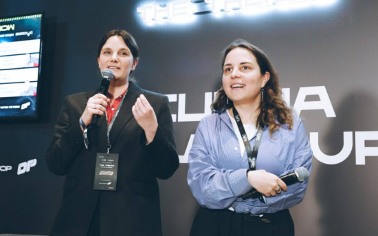 Елена Ижойкина и Лиза Тихер