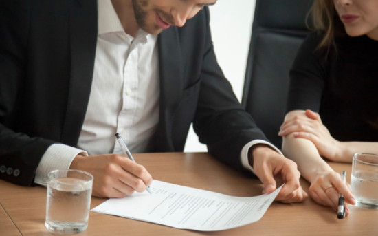 Заключайте договоры и фиксируйте условия: 7 советов бизнесу от юриста