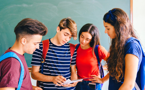 Школьное (среднее) образование за границей: актуальные опции для россиян